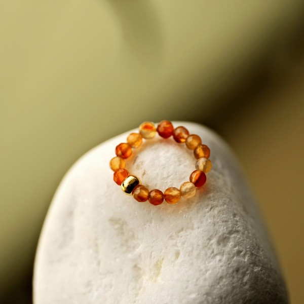 Ελαστικό δαχτυλίδι ποδιού με χάντρες και επίχρυσα στοιχεία